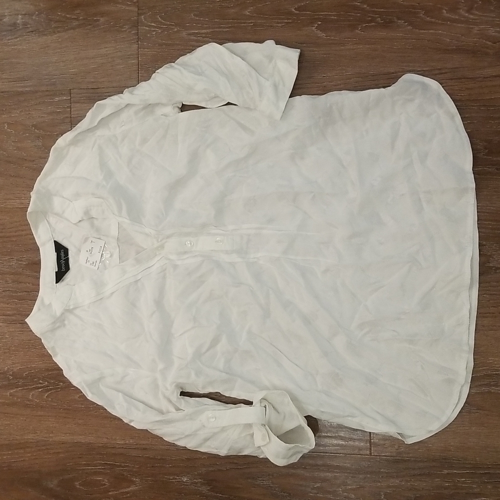 (S) NWT Brody Myles 100% Rayon Slightly Sheer ½ Sleeve Parial Button Up Blouse